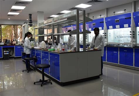 Tesamorelin vs Sermorelin Comparison Review Purity Specifications Manufacturing Sourcing for B2B Peptide Wholesale